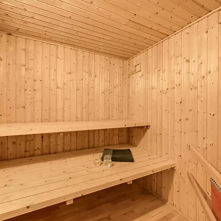 Holiday home 4000 *
